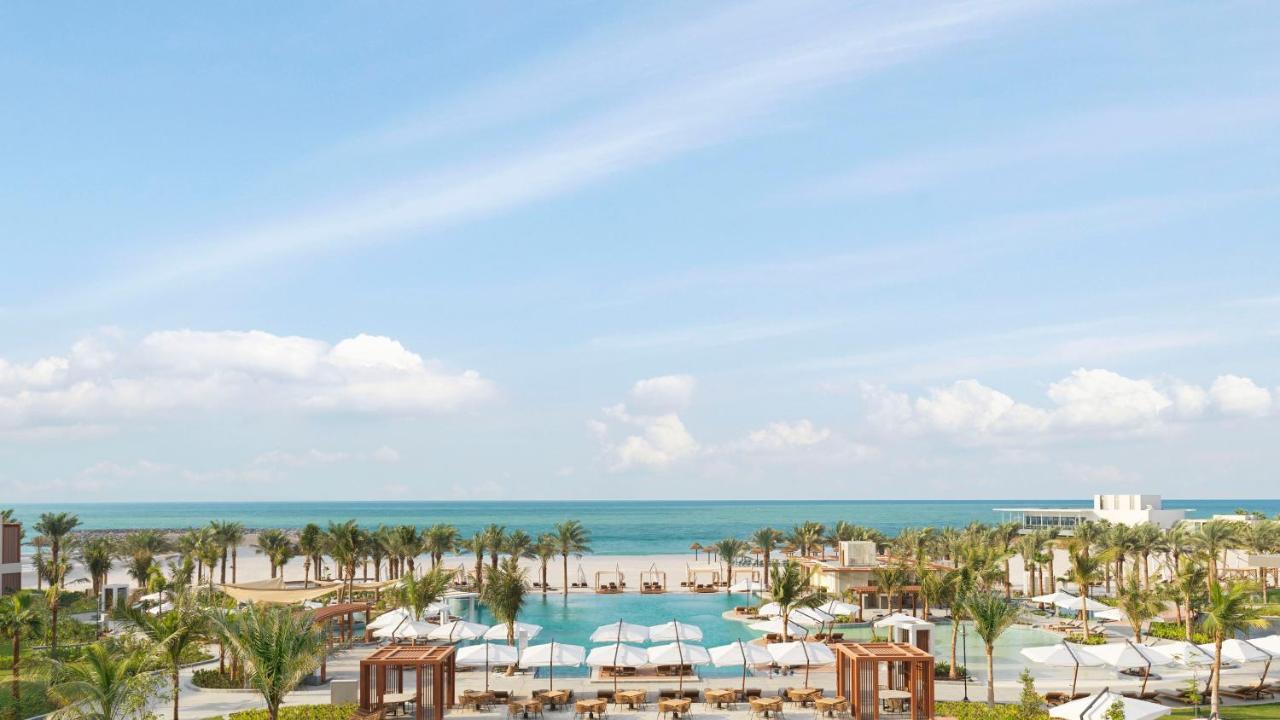 Intercontinental Ras Al Khaimah Mina Al Arab Resort & Spa By Ihg Eksteriør bilde View of the beach at the Jumeirah Beach Hotel